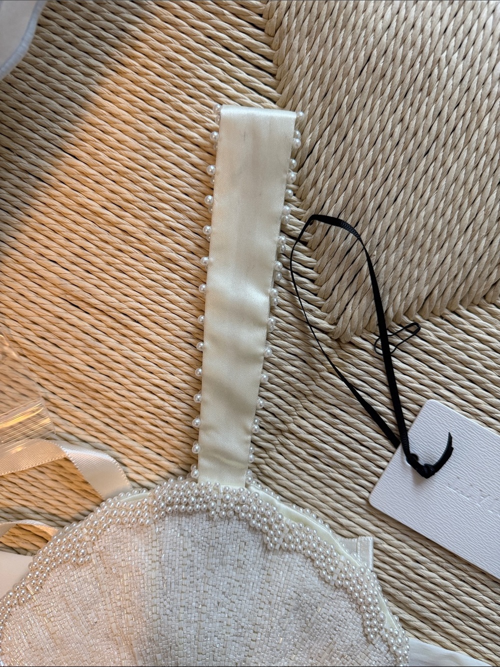 Clio Peppiatt Pearl Beaded Shell Bag in Ivory - Picture 5 of 7